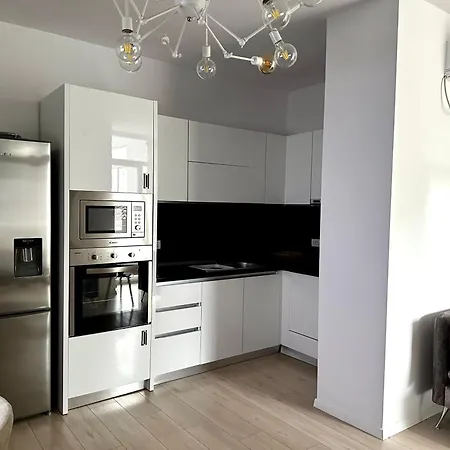 Cozy Family Near Pazari I Ri 2-bedroom Stayin Appartement