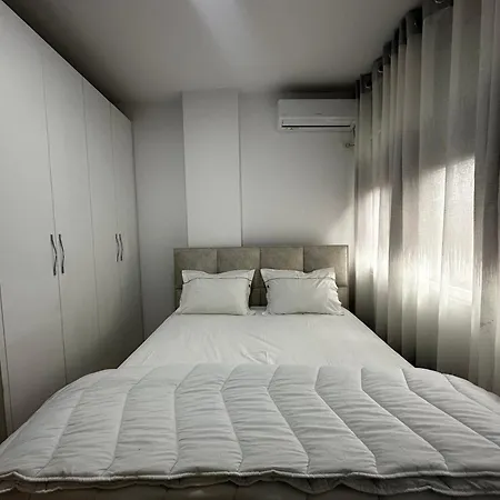 Appartement Cozy Family Near Pazari I Ri 2-bedroom Stayin *